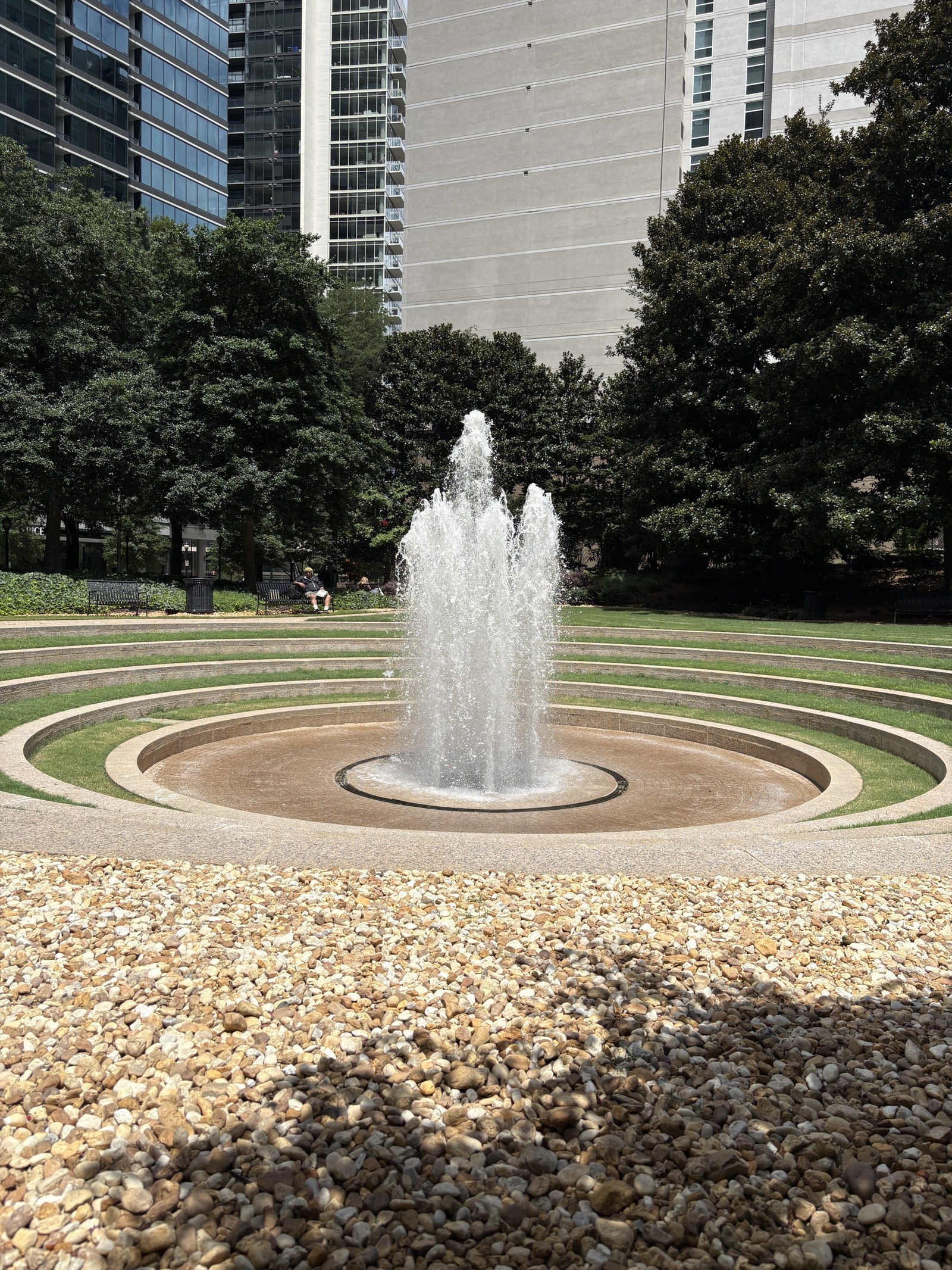 Circular fountain and garden in the One Atlantic Center plaza